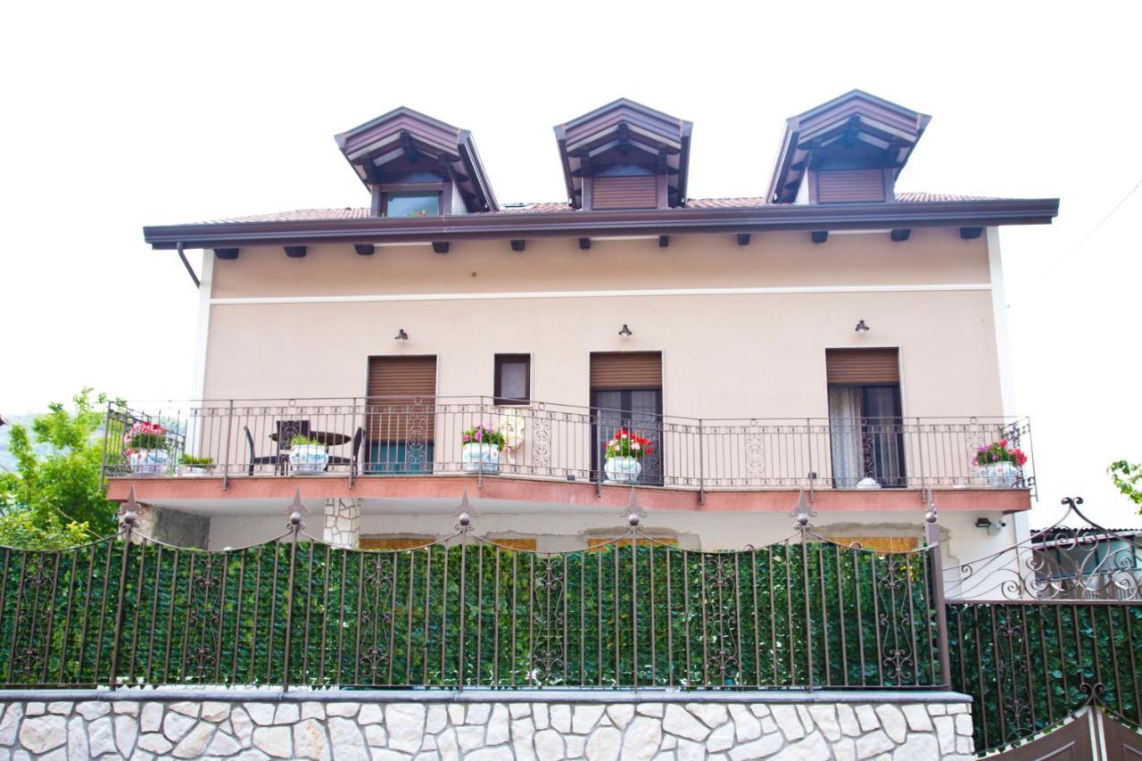 Borgo12 Bed & Breakfast Пимонте Екстериор снимка